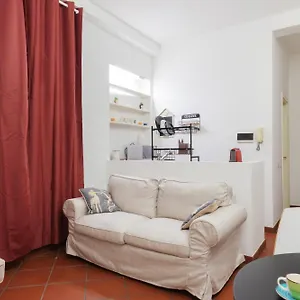 Appartamento Sanzio City Escape - 15min From Duomo, Milano